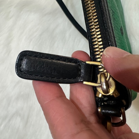 MCM Visetos Liz Shopper Tote Pouch - Picture 9 of 12